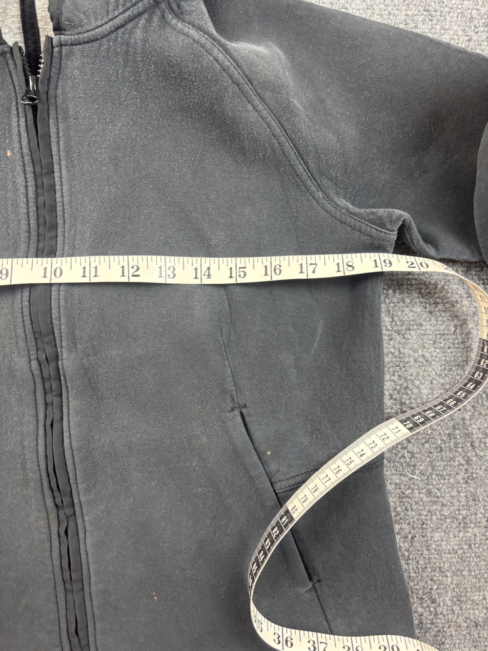LULULEMON Women’s Black City Bound zip up Hoodie size: 6 - Picture 8 of 9